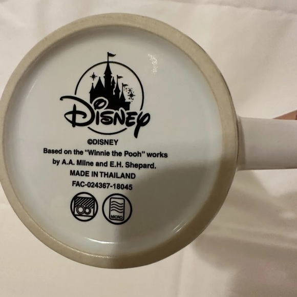 Eeyore Mug (Disney) - Picture 5 of 7